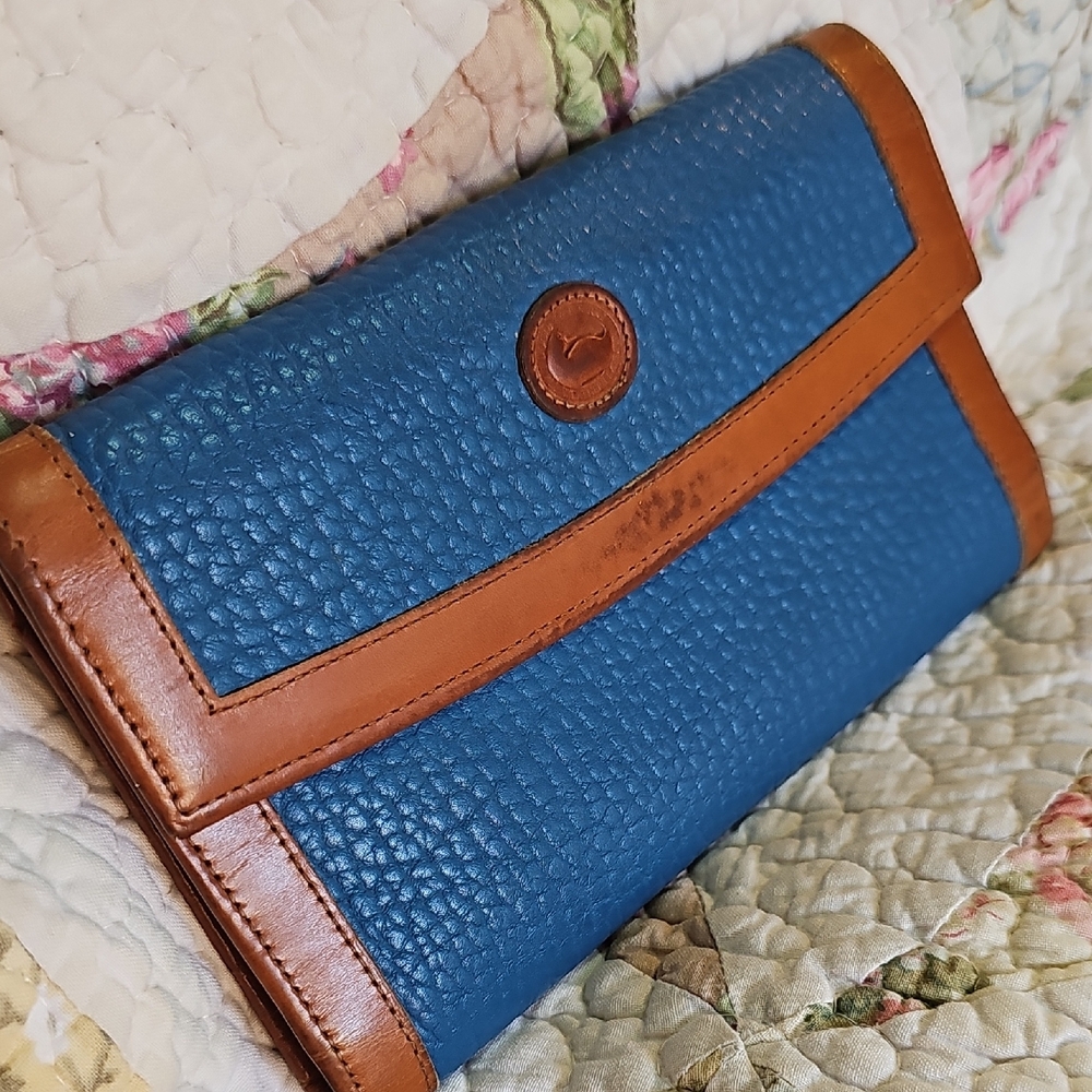 Vintage Dooney & Bourke AWL French Blue Wallet - Picture 12 of 13